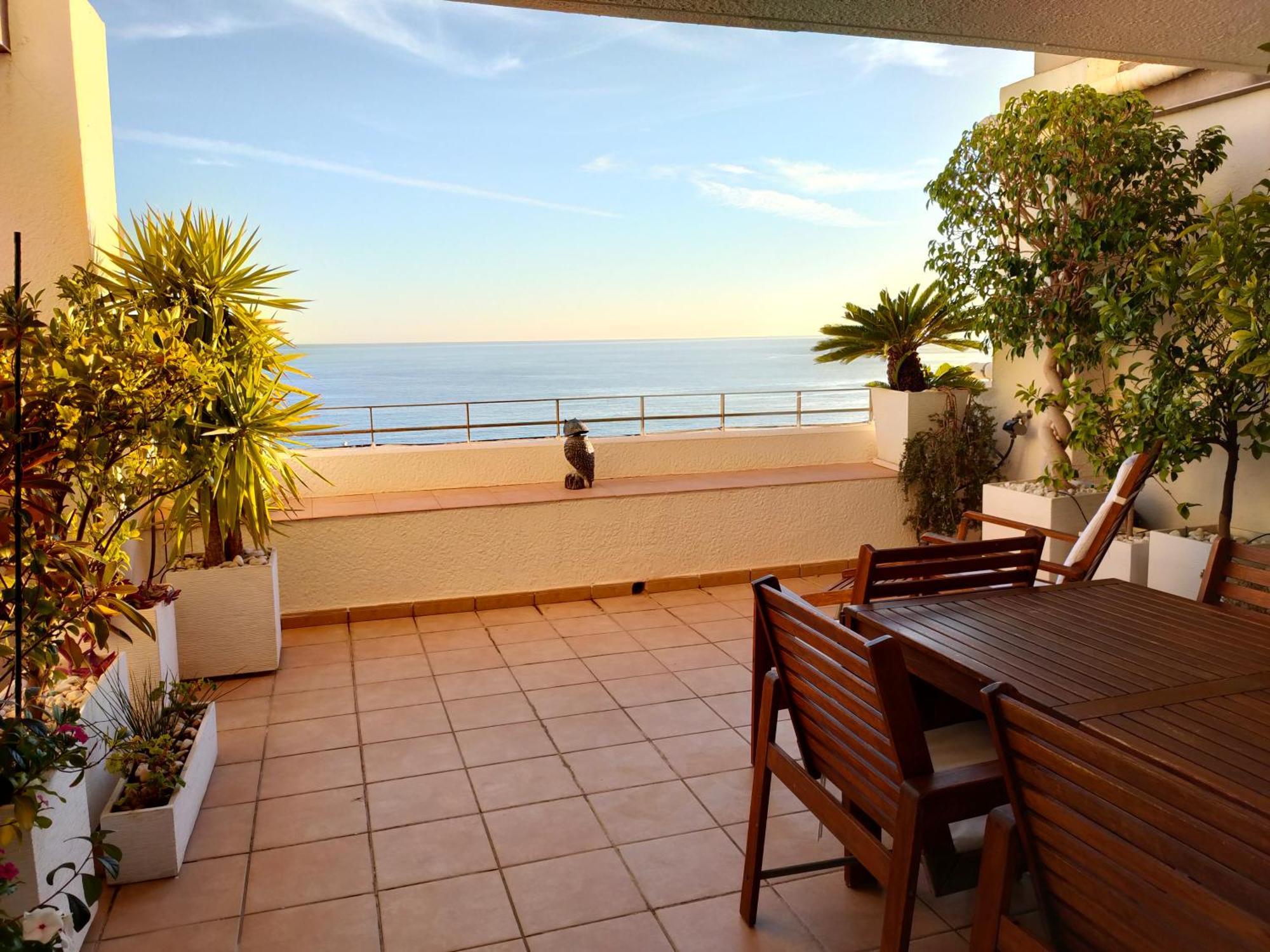 Piso En La Primera Linea Del Mar Con 2 Dormitorios 貝尼多姆 外观 照片